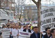 Ljekari u TK jutros stupili u generalni štrajk