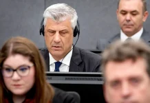 Hašimu Tačiju 25 godina zatvora, Kosovari pravili nerede u Hagu. Skakali po policijskim vozilima, upotrebljeni vodeni topovi